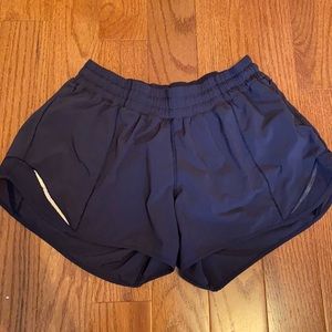 Lululemon hotty hot shorts.